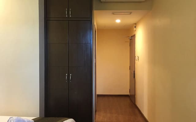 Hotel Lintas Plaza - photo 3