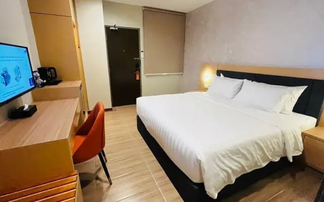 Forum Hotel Penang - photo 4