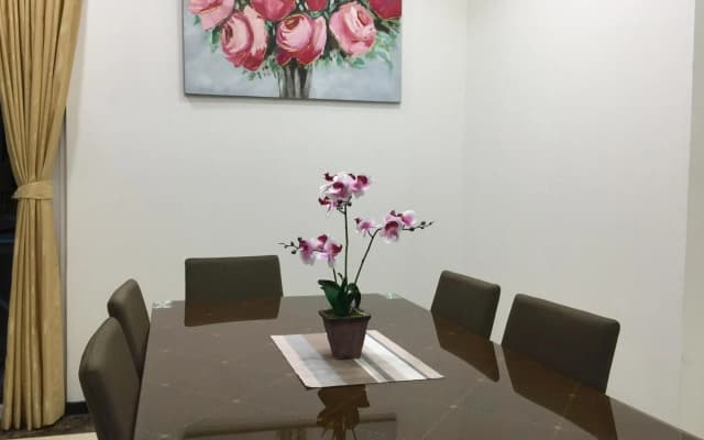 2775 sqf Sunset Luxury Condo - photo 4