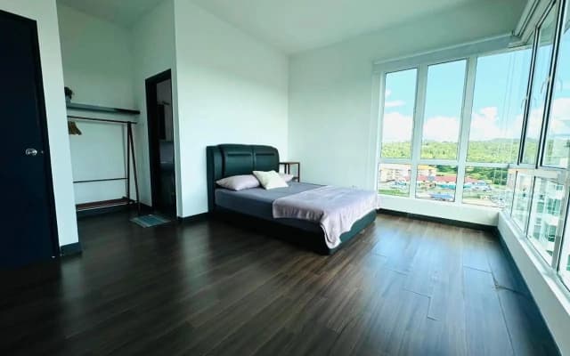 Sandakan Spacious and Comfortable Pool View Condo - photo 2