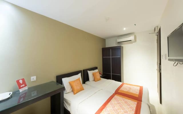 Swiss Cottage Hotel - photo 4