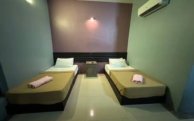 Bull & Bear Airport Hotel Langkawi - photo 5