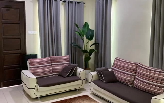 Vistana Indah Homestay - photo 4