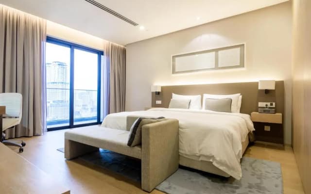 188 Suites by NamaStay - photo 3