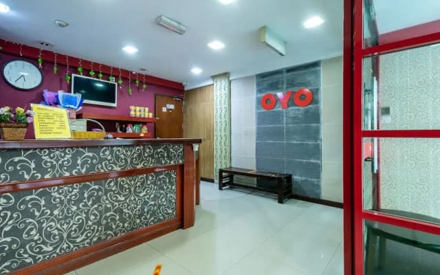 OYO 89997 Kurnia Hotel - photo 2