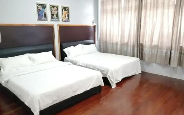 Family Room in Kuching, With Ac and Wifi - photo 5