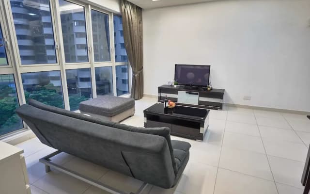 Regalia Residence @ KLCC View Sky Pool by MC - photo 4