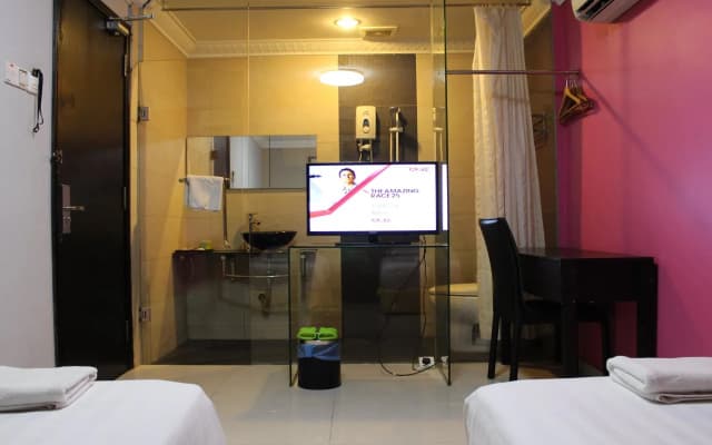 Oyo 90249 Euro Hotel (klang) - photo 3