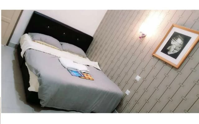 PG Inn - photo 2