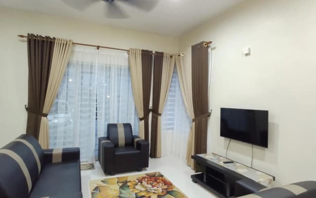 MUSLlM ONLY Hospital Sultanah Bahiyah Iris Homestay - photo 2