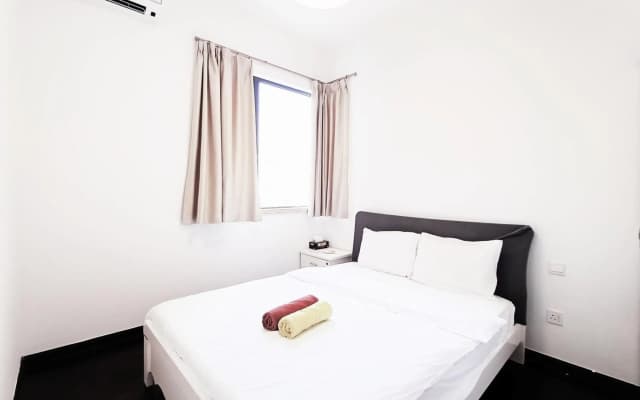 R&F Princess Cove JB Town Homestay 3 Bed 2 Bath - photo 3
