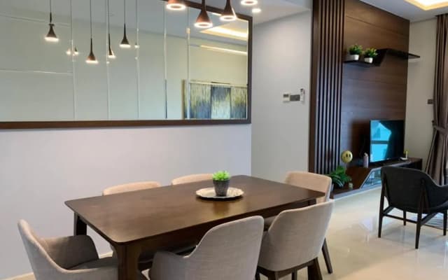 Tritower, 5mins to CIQ, Luxury apartment in JB town - photo 4