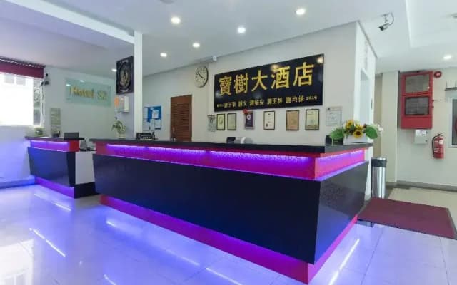 OYO 542 S2 Hotel - photo 2