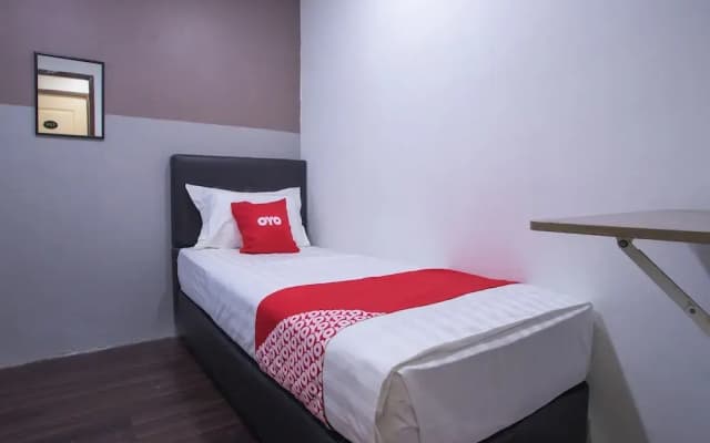 OYO 90281 Hotel Taj - photo 5