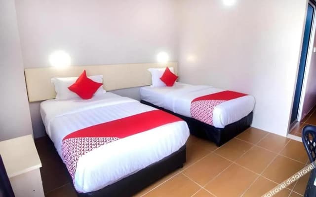 Super OYO Capital O 812 Hotel SMC Seksyen 13 - photo 5