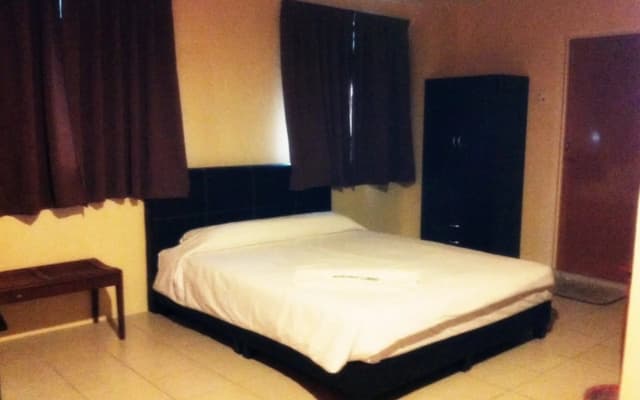 Reintree Lodge Hotel - photo 4