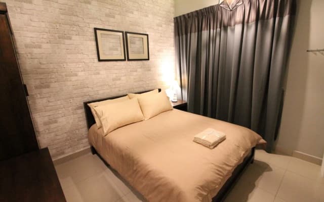 Ian's Majestic Condo - photo 5