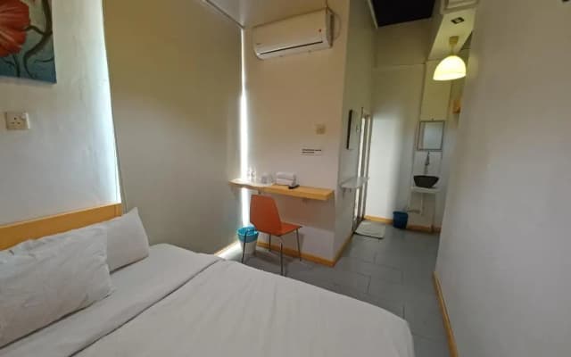The Serai Cottage Transit Hotel - photo 5