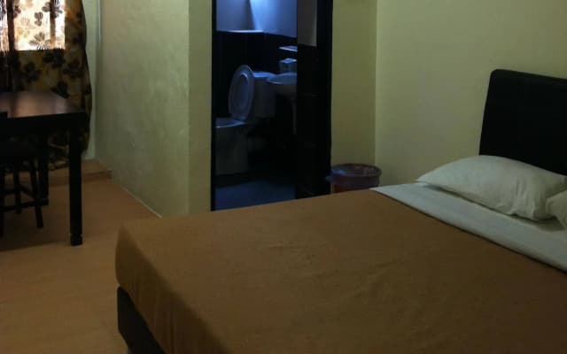 Camlodge Budget Hotel - photo 3
