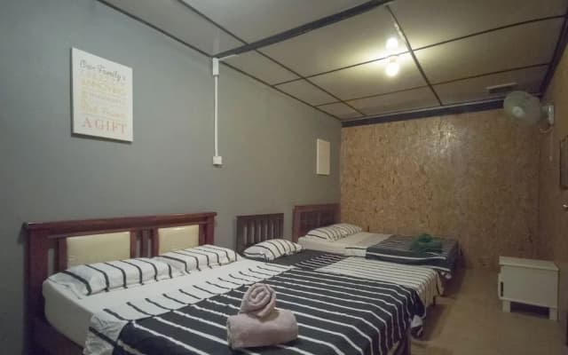 Le Nomade Hostel & Cafe - photo 4