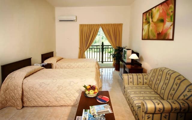 Suria Service Apartment Hotel - photo 4