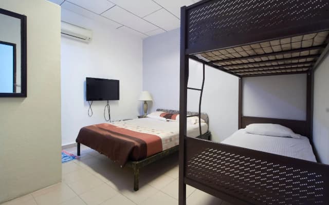 G99 Hotel - photo 4