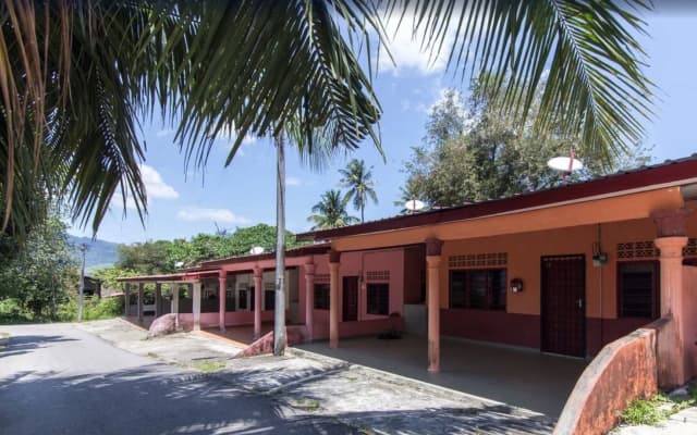 ZEN Home Nabil Nabila Homestay - photo 2