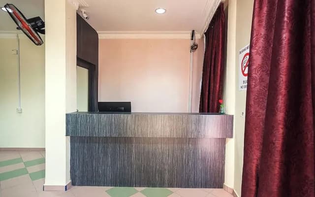 T P Hotel - photo 2