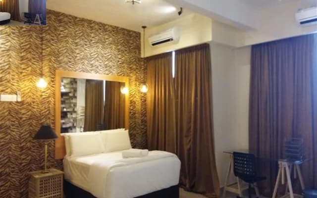 Premier Times International Hotel - photo 2