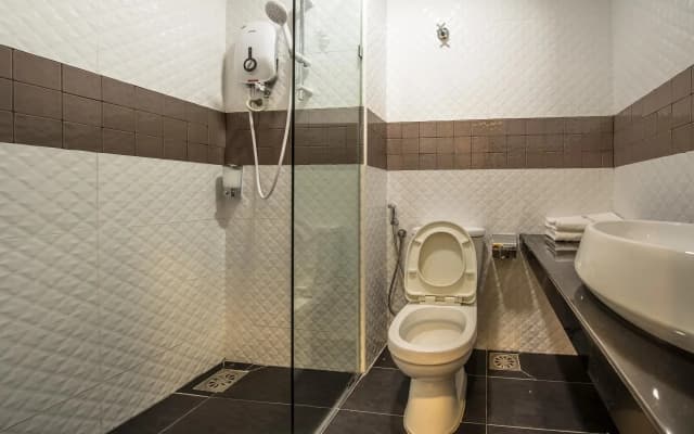 Crystal Garden Hotel (Seri Kembangan) - photo 4