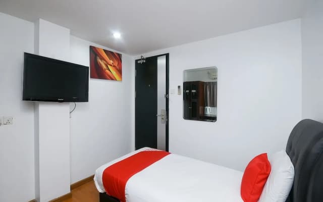 Dragon Inn By OYO Rooms - photo 5