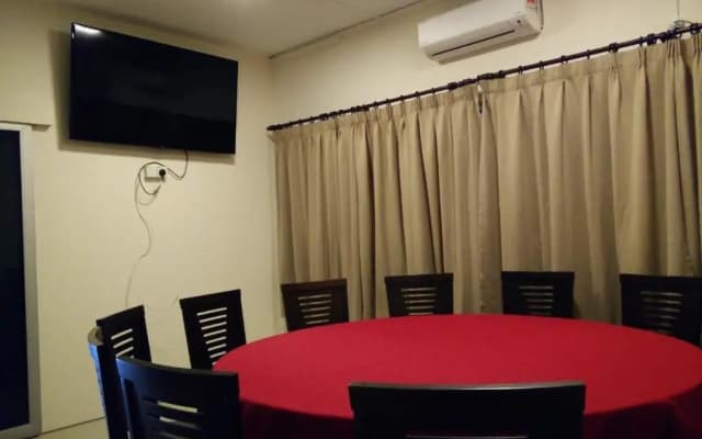 JS&K Homestay - photo 2