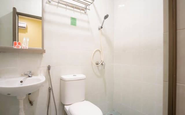 OYO 44103 8 Hotel - photo 4