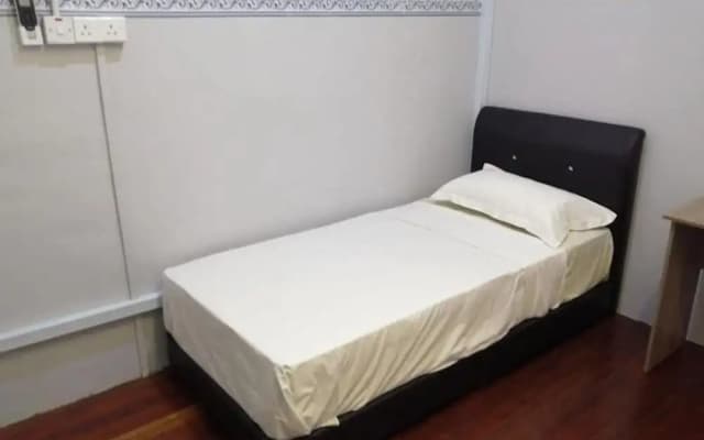 Single Room With Ac, Central Accomodation - photo 4