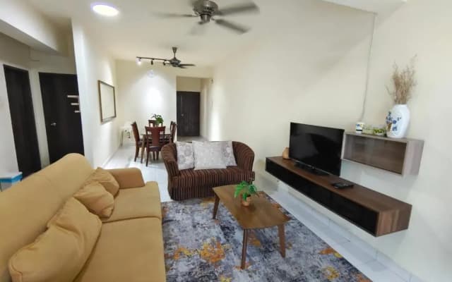 Adra Homestay, Danga Bay Apartment , JB town 3 rooms - photo 5