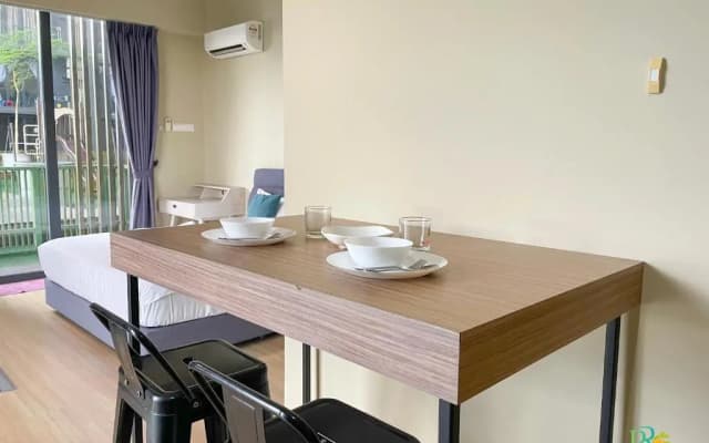 Cube 8 Teens Taman Mount Austin Apartment by Uha - photo 3