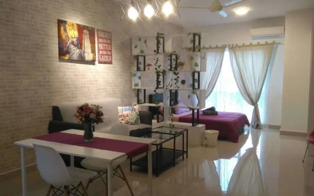 Private Studio Suite Galleria Equine - photo 4