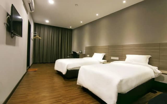 V Plus Hotel Ipoh - photo 5