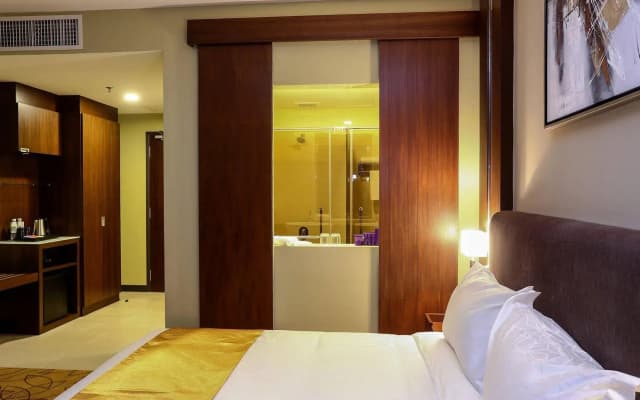Metro Hotel - photo 4