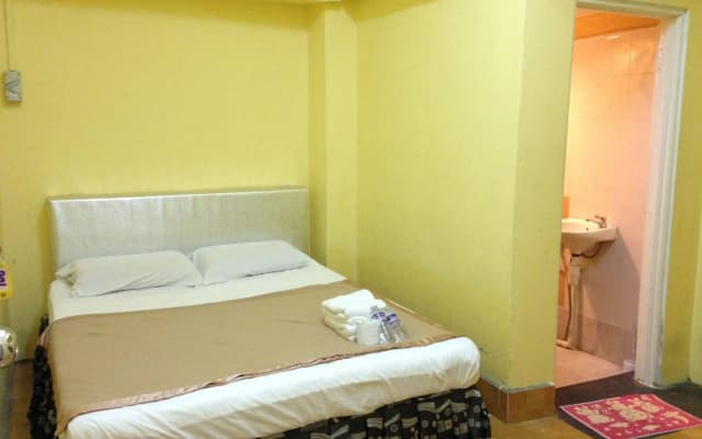 B-Hotel - photo 4