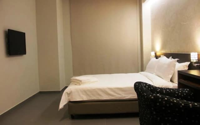 906 Hotel Kota Laksamana - photo 4