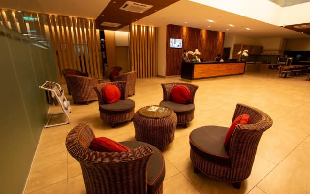 AZ Hotel & Serviced Apartments - photo 2