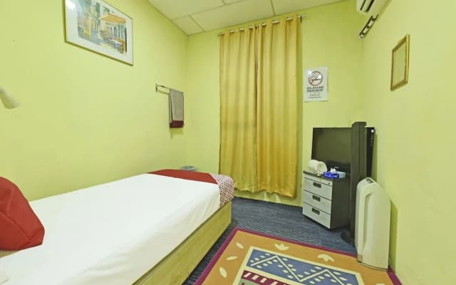 OYO 90535 Wakaf Bharu Inn - photo 2