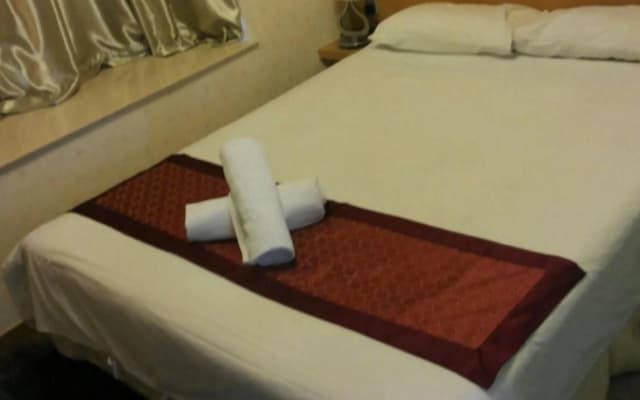 The Crown Borneo Hotel - photo 4