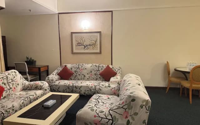 Family Apartment At Times Square - photo 4