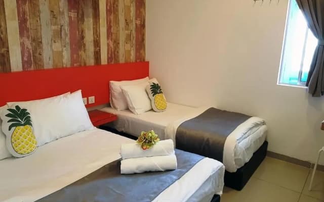 Teruntum 96 Guesthouse - photo 3