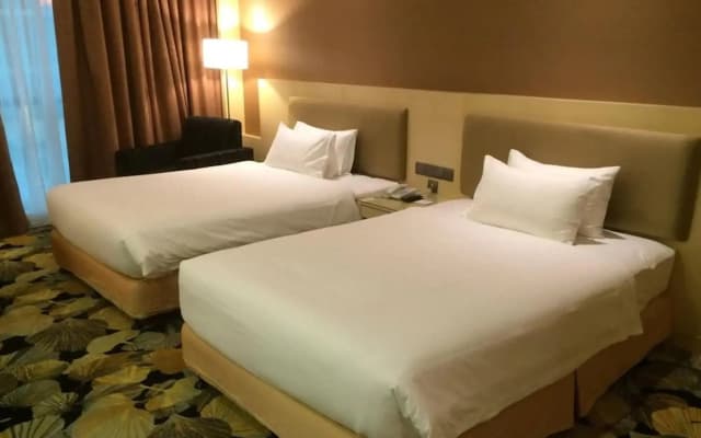 Imperial Hotel Kuching - photo 3