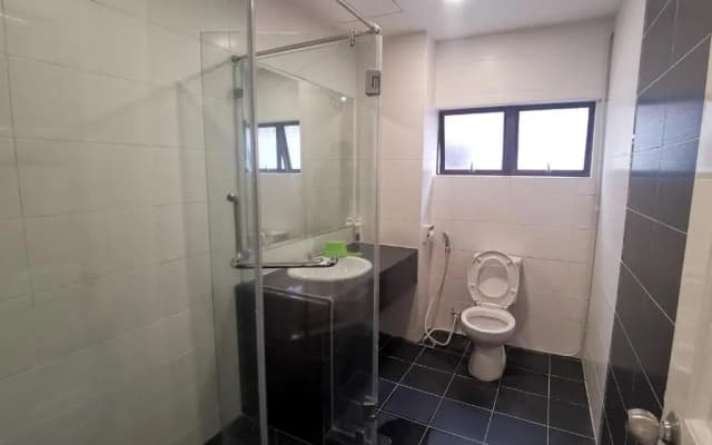 Marina Residence Suites @ Marina Court Resort Condominium - photo 5
