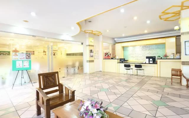 OYO 89489 Al Ansar Hotel - photo 2