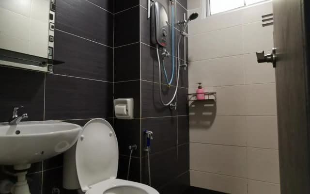 Mount Austin WIFI NETFLIX @HAUZ CINTA - photo 5